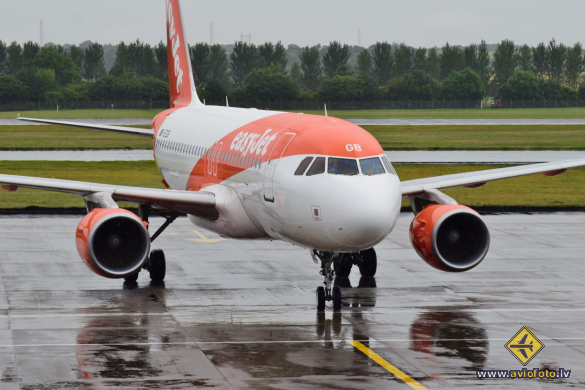 Airbus A319-111
